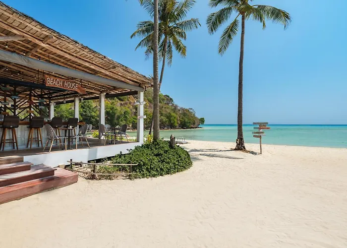 Saii Phi Phi Island Village - Complimentary Shared Speedboat Transfer For 5 Nights And Longer